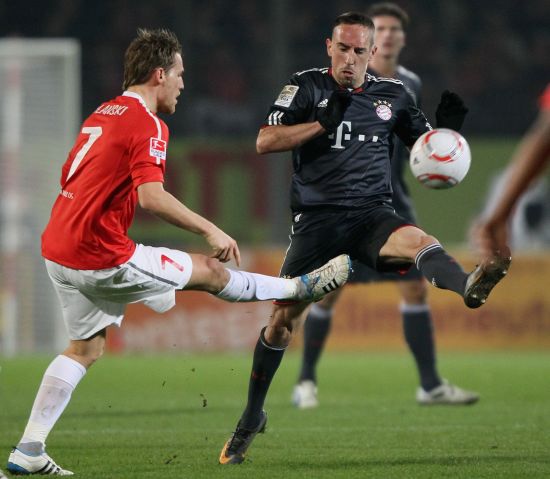 正式拉开帷 正式拉开帷